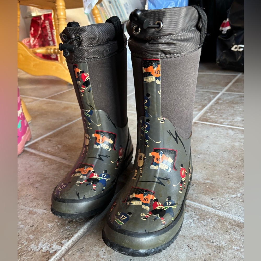 Hockey Print Rain Boots